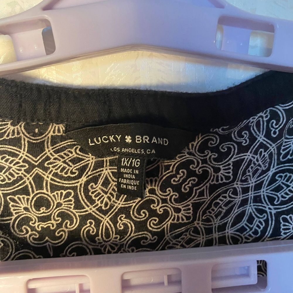 Lucky Brand Shirt Women's Size 1X Black White Boho Print 3/4 Sleeve V Neck - Picture 7 of 16